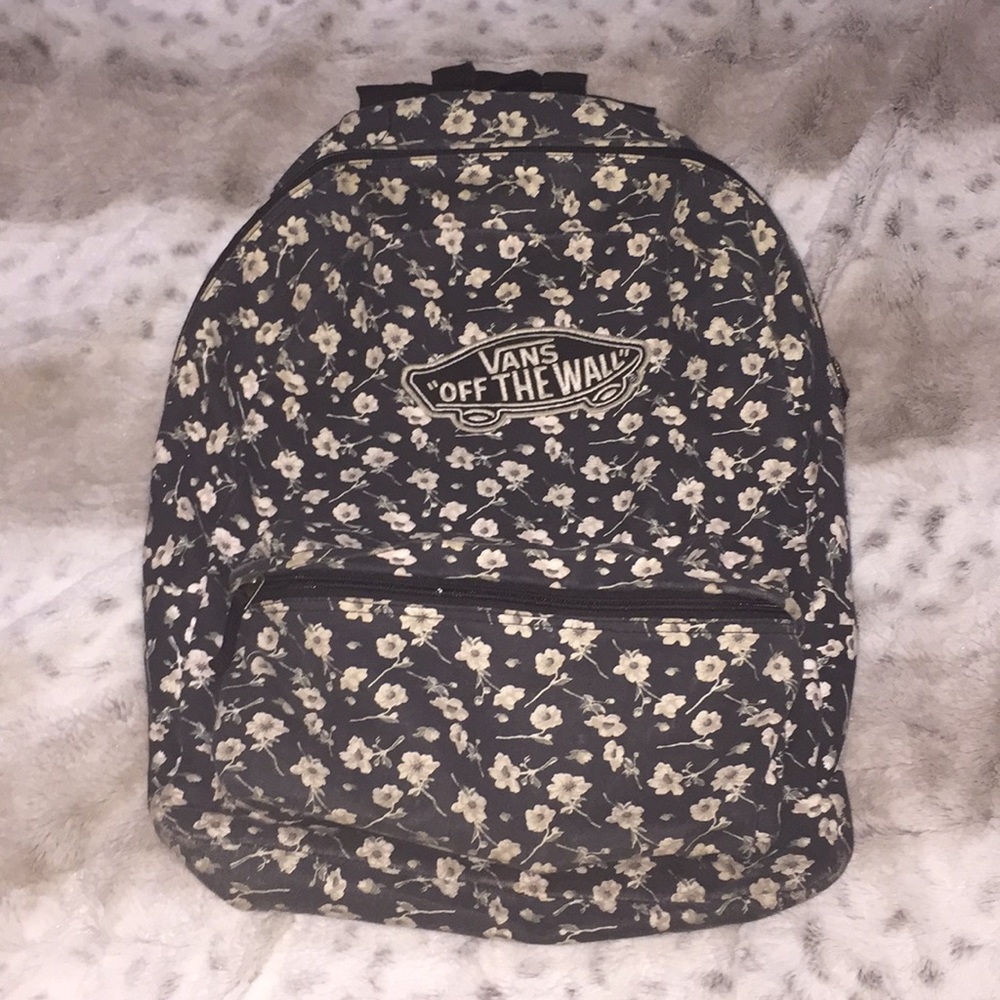 Vans floral backpack🌼